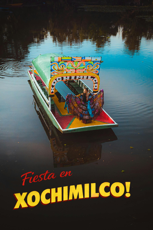 FIESTA EN BARCO XOCHIMILCO