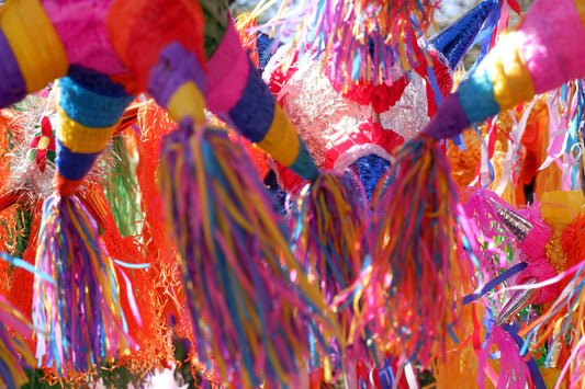 TALLER DE PIÑATAS